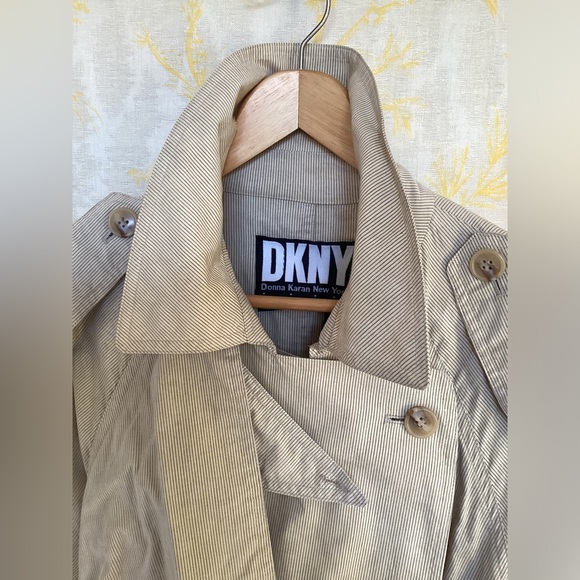 DKNY Trench Coat - Picture 6 of 10